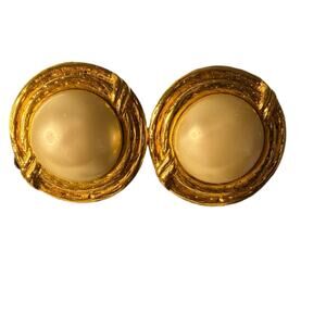 CHANEL Gold Tone Faux Pearl Button Clip-On Earrings Classic RARE